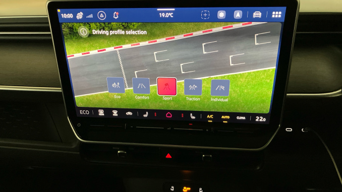 Volkswagen ID. Buzz 250kW GTX Pro 86kWh 5dr 4MOTION LWB Auto [7 Seat] Electric Estate - Image 42